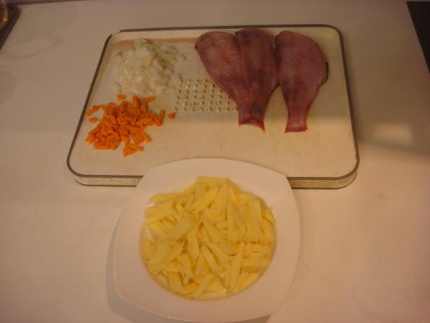 Kuva ottanut tekijän (valmistettu kala, perunat, sipulit, porkkanat)