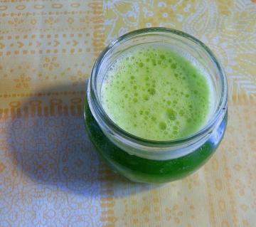 Vitamiini talvi vihreä juoma, puhdistava kehon kertyneestä limaa