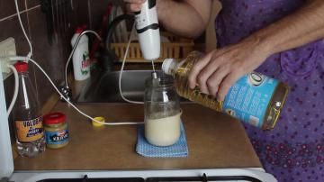 Miten tehdä herkullista paksua kotitekoinen majoneesi 10 minuuttia