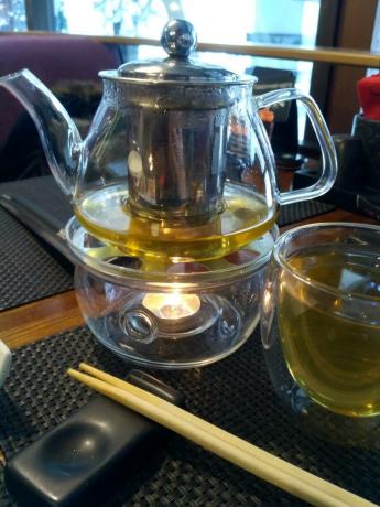 Ja perinteinen vihreää teetä.