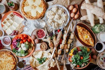 Georgian keittiö: paras astiat yksityiskohtaisia ​​reseptejä