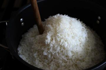 Miten kokki rapea riisiä koristeeksi?