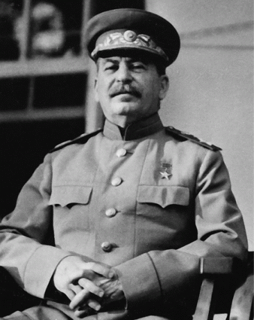 Otettuja valokuvia sivustosta: https://ru.wikipedia.org (Joseph Vissarionovich Stalin)