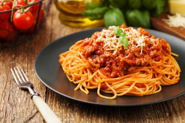 Spaghetti "bolognese". Maukkaampia kuin ravintolassa!